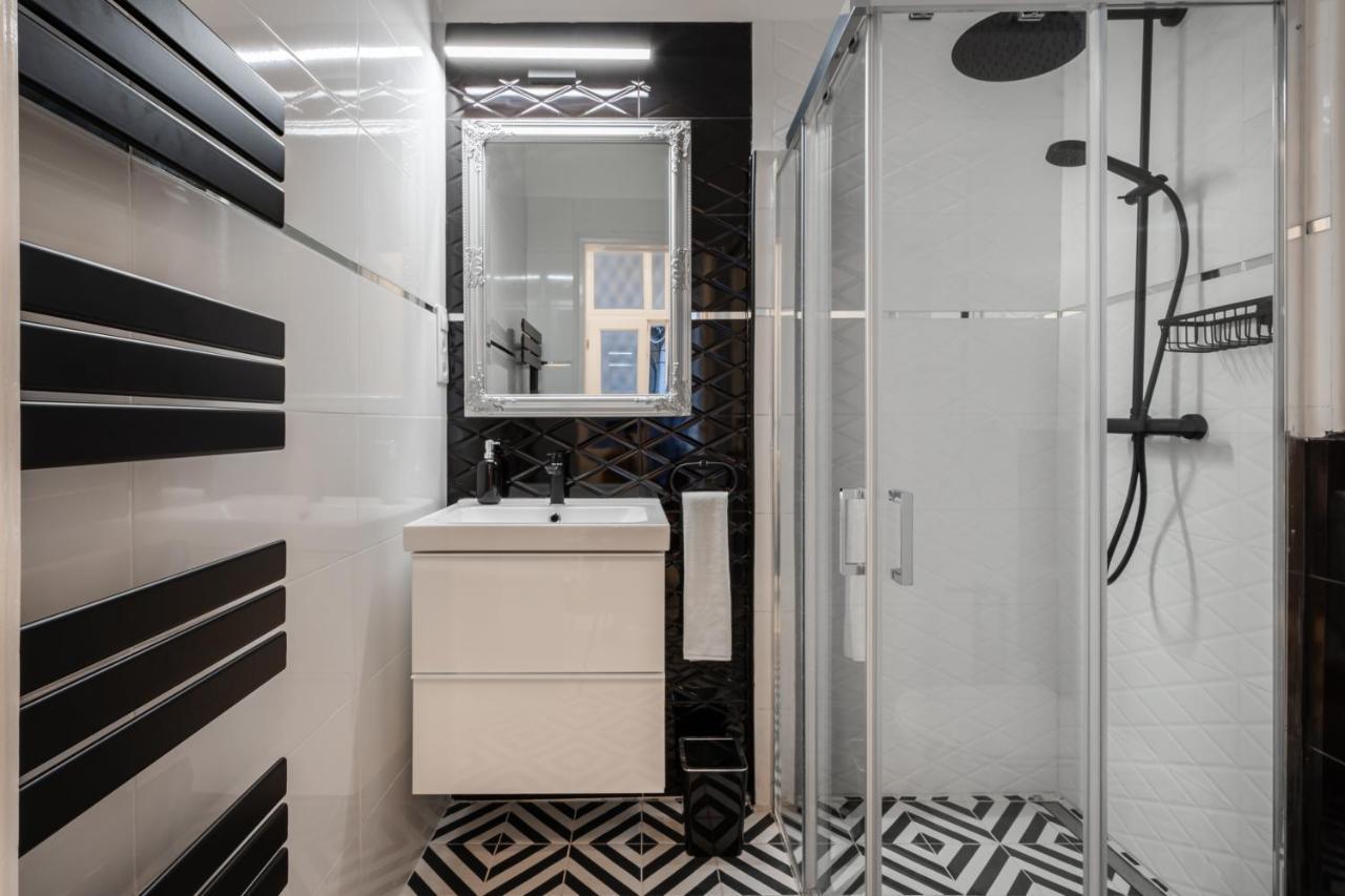 Premium Art Deco Apartment At Broadway // 4Bdr & 3Br Budapeszt Zewnętrze zdjęcie
