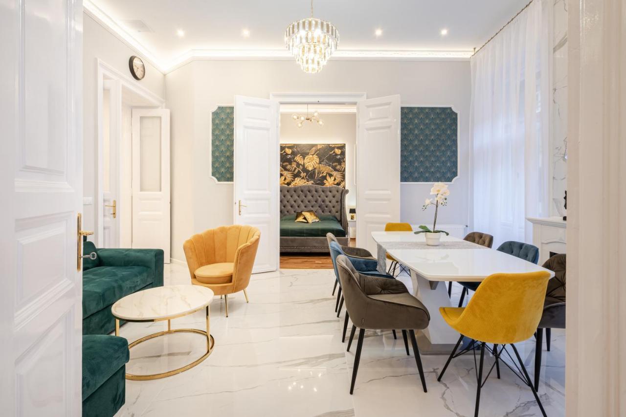 Premium Art Deco Apartment At Broadway // 4Bdr & 3Br Budapeszt Zewnętrze zdjęcie